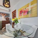 Apartment Epic Views Seafront 2-bedroom Penthouse *