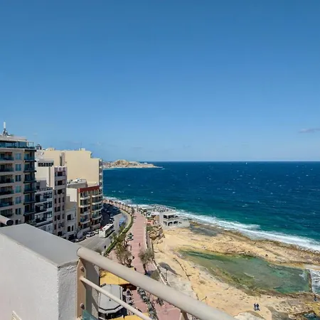 Epic Views Seafront 2-bedroom Penthouse * Sliema