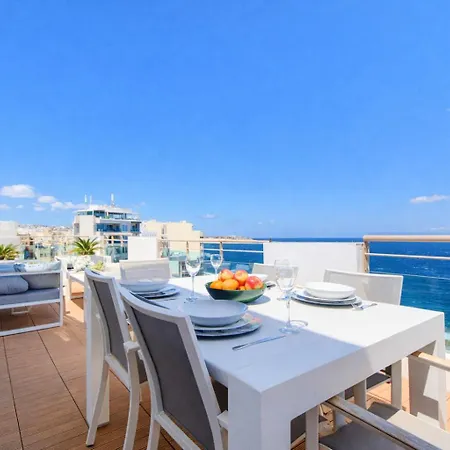 Daire Epic Views Seafront 2-bedroom Penthouse