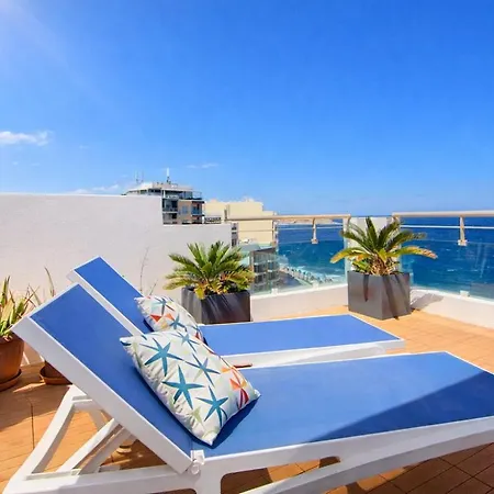 Epic Views Seafront 2-bedroom Penthouse Apartament