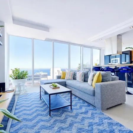 Epic Views Seafront 2-bedroom Penthouse