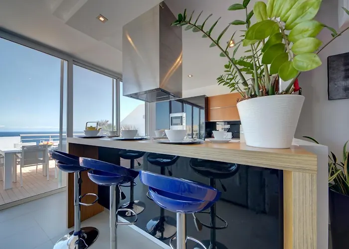 Epic Views Seafront 2-bedroom Penthouse Sliema