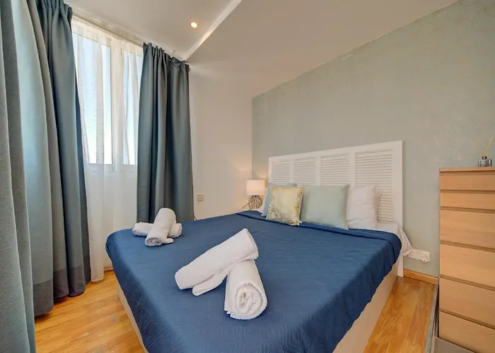 Apartament Epic Views Seafront 2-bedroom Penthouse *