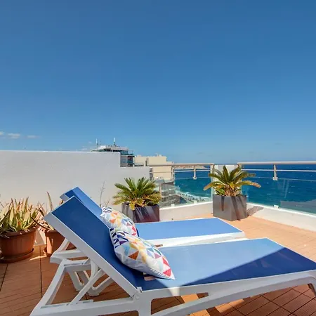 Epic Views Seafront 2-bedroom Penthouse Lägenhet *